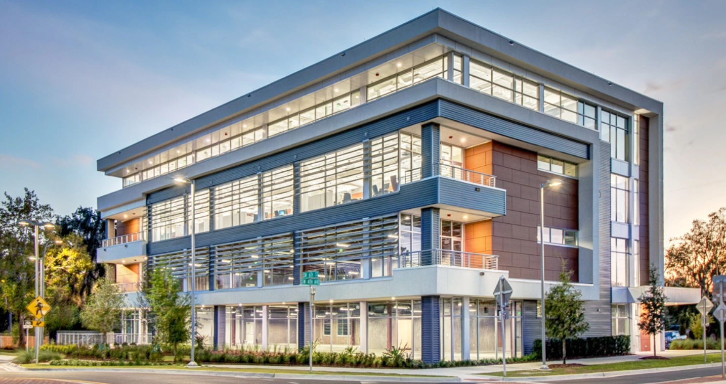 10-reasons-invest-commercial-real-estate