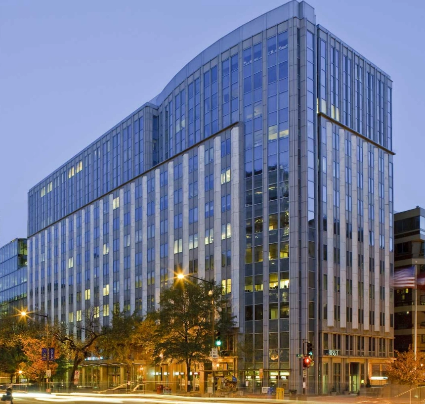 how-to-invest-in-office-buildings-beginners